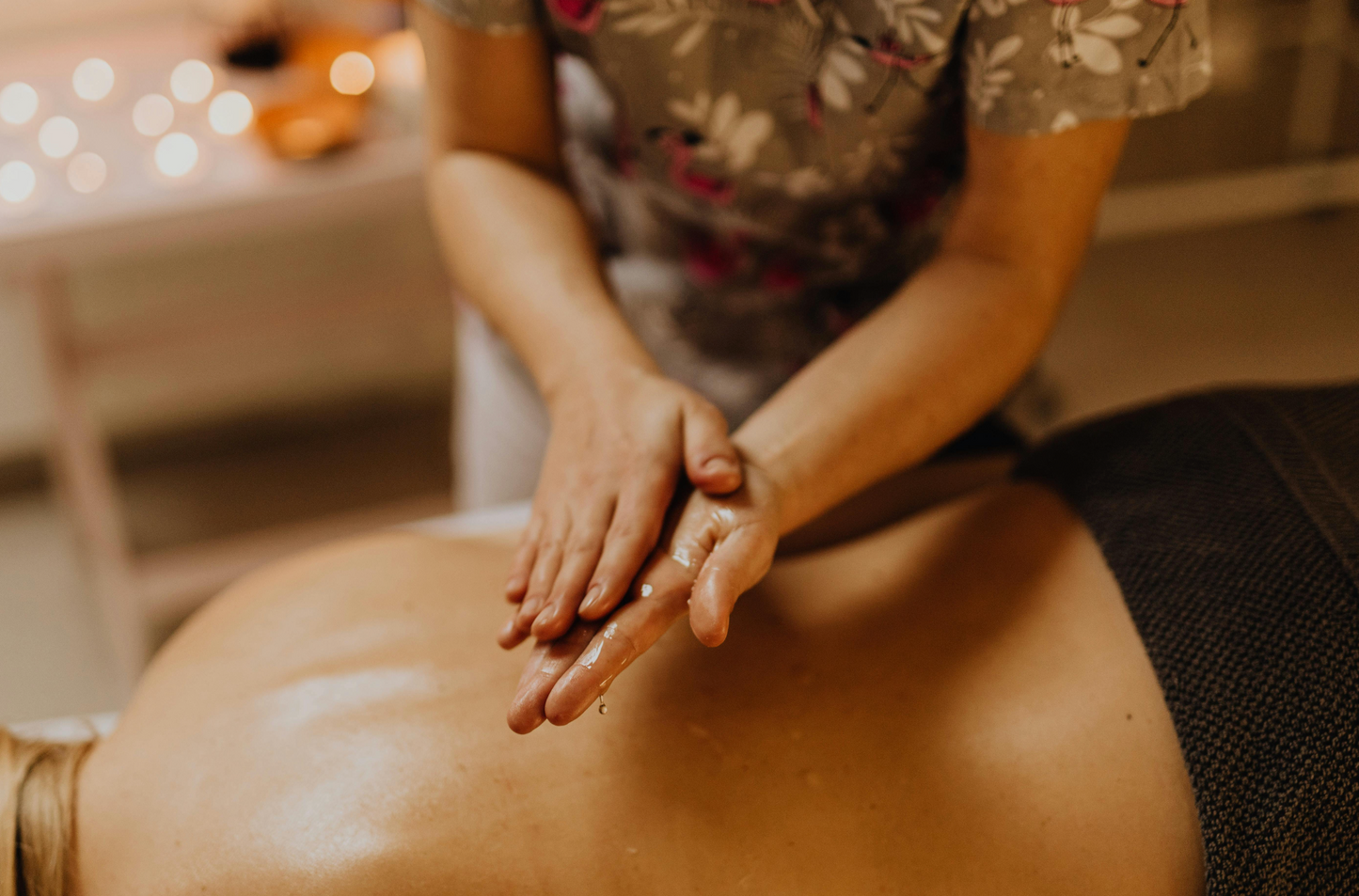 Bloosom Massage by Natalia Escabias Natalia Escabias